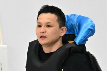 古賀繁輝