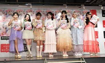 フォトセッションを行ったCANDY　TUNEのメンバーたち