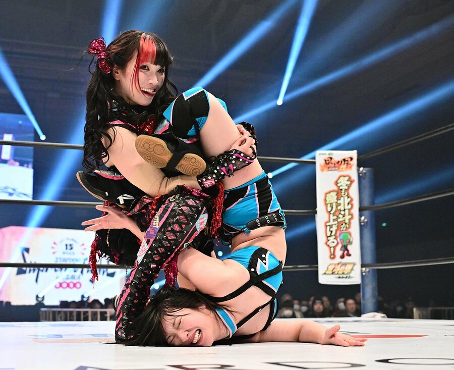 エグい伊藤デラックスでさくらあや(下)を仕留めた伊藤麻希