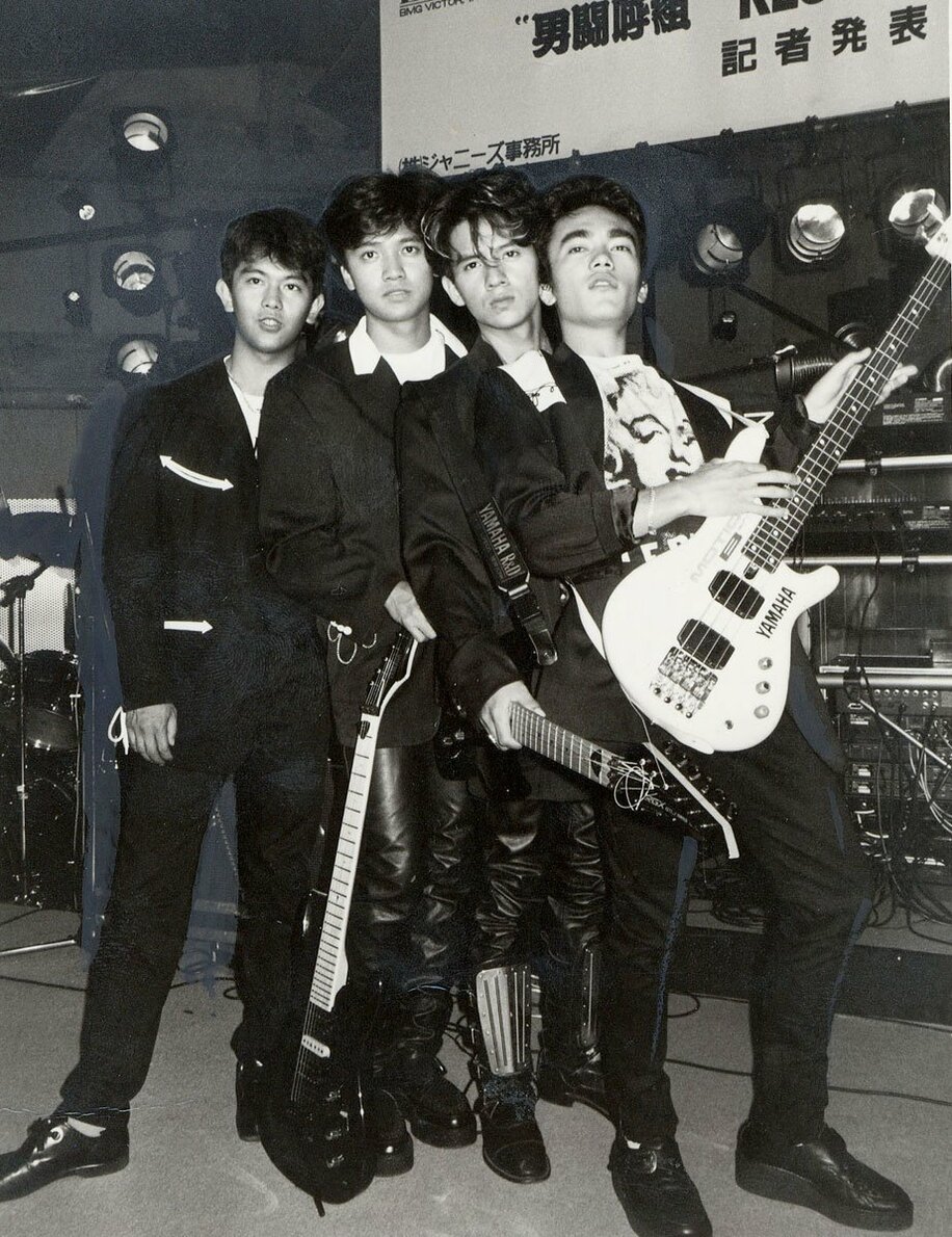  デビュー当時の男闘呼組（左から）前田、成田、岡本、高橋（１９８８年・東スポWeb）