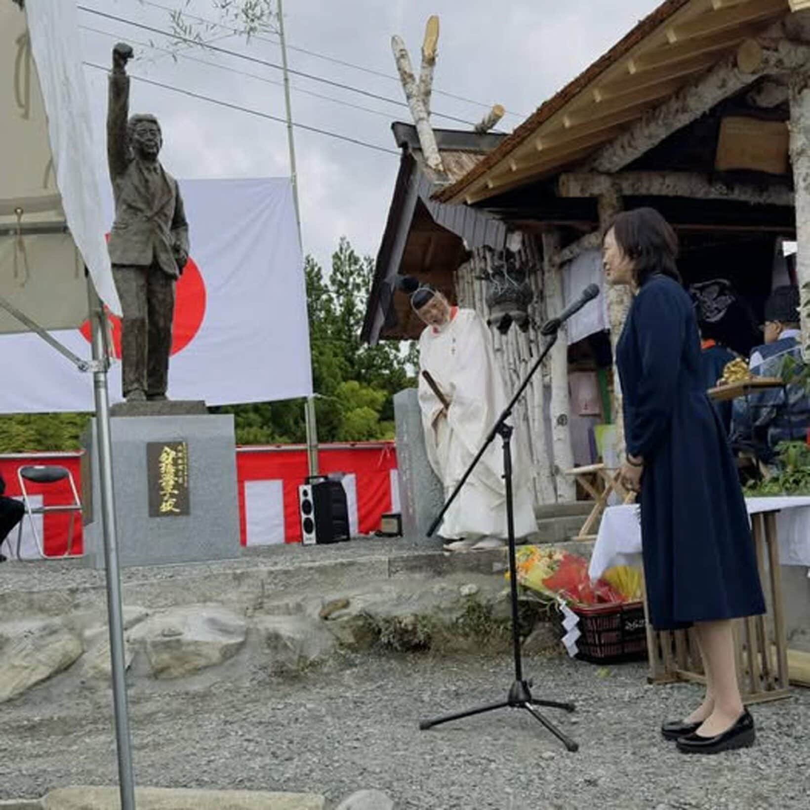 昭恵夫人もあいさつに立った（佐藤一彦のフェイスブックより）