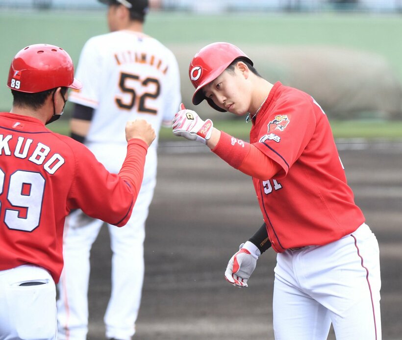  ６回にタイムリーを放った広島・小園（東スポWeb）