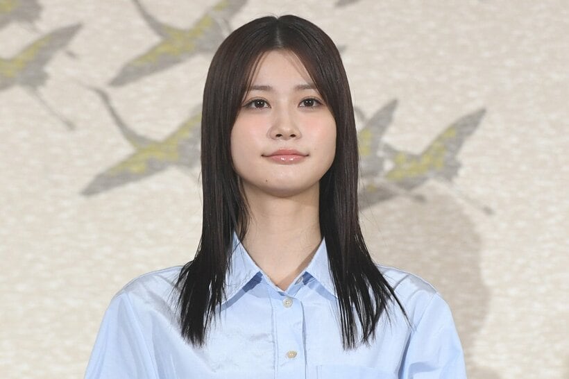 柏原を演じた生見愛瑠