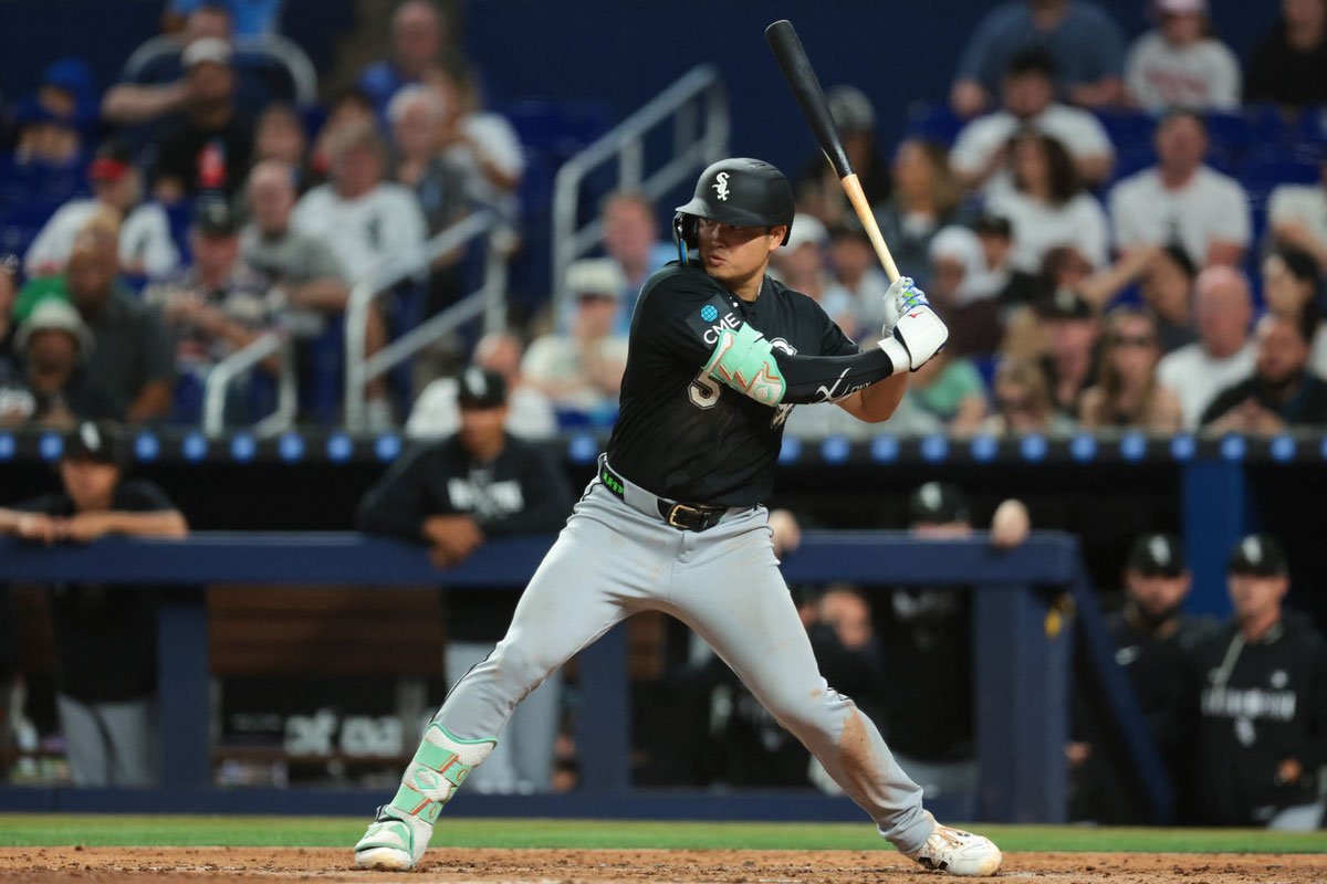 1ページ目】【MLB】村上宗隆の先制打も守乱＆投壊で台なし…また