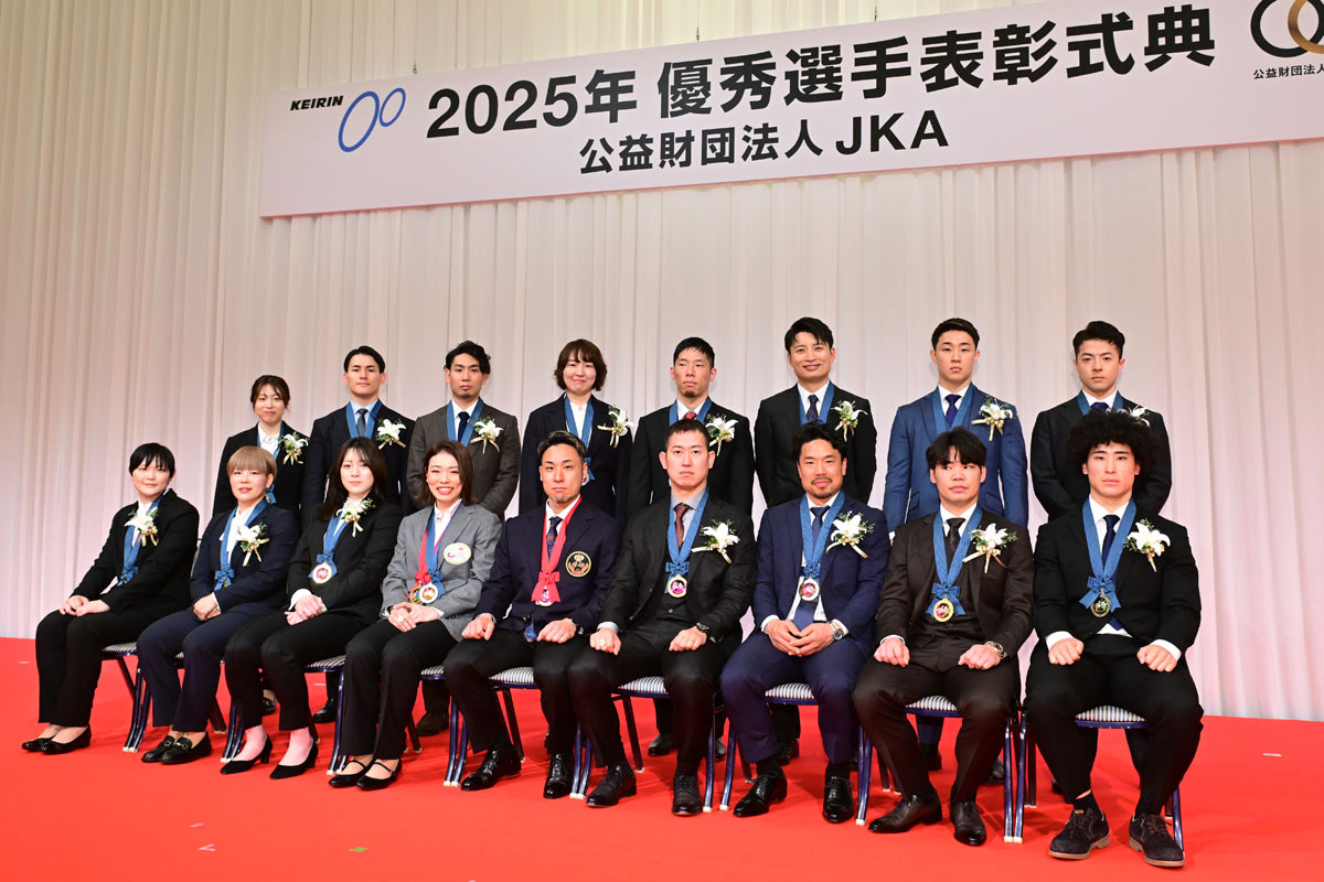 競輪・2025年優秀選手表彰式典】最優秀選手賞の郡司浩平「名誉ある