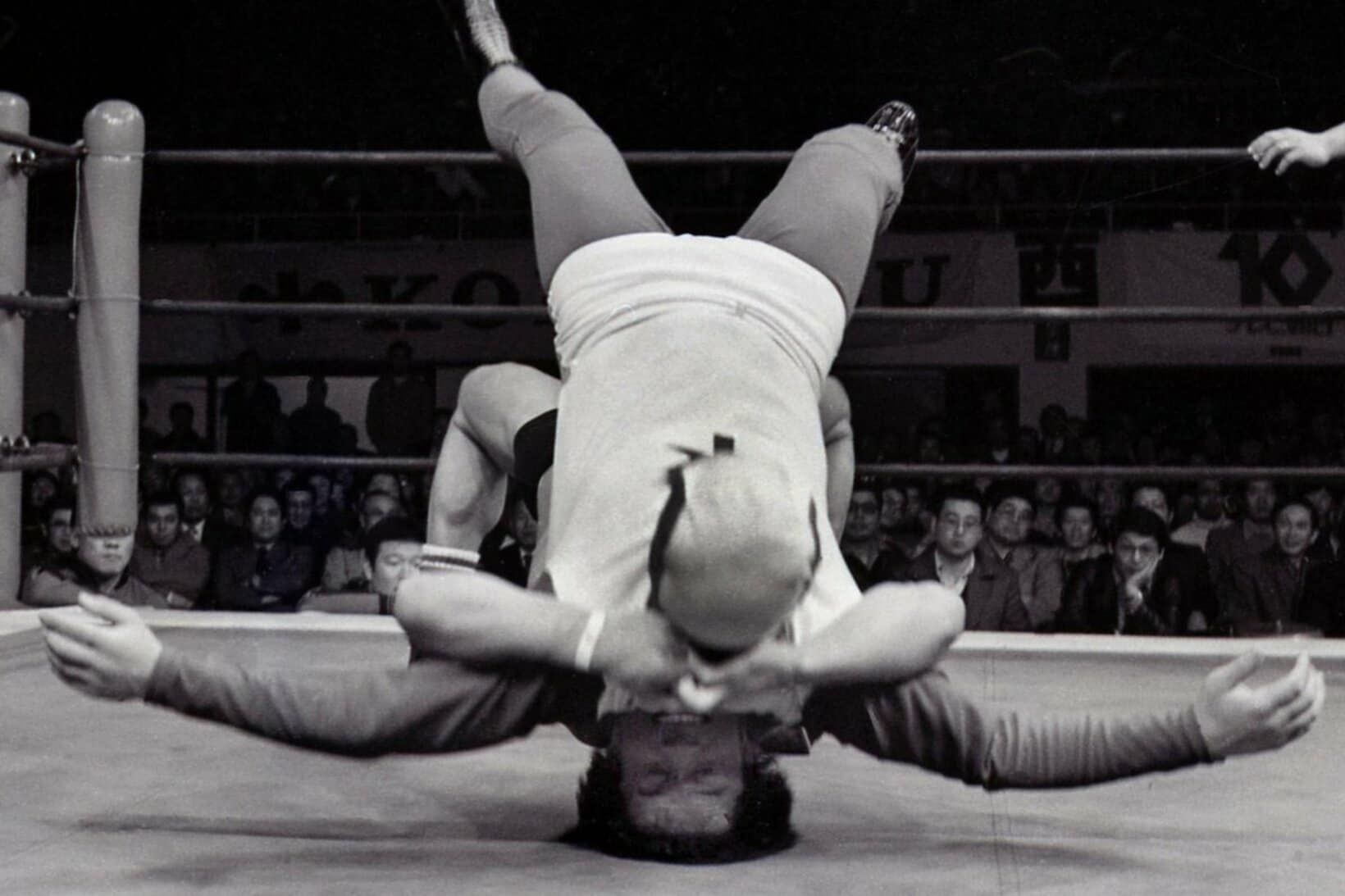 カナディアン相手にドラゴンスープレックスを日本初公開（７８年３月）