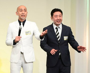  錦鯉の長谷川雅紀（左）と渡辺隆