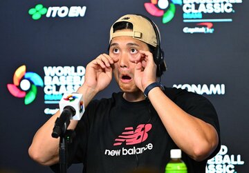 会見の大谷翔平