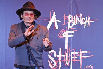 アート展をPRしたジョニー・デップ