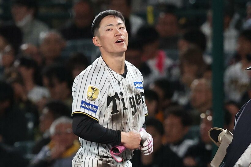 勝負どころで併殺打に倒れた福島はこの表情