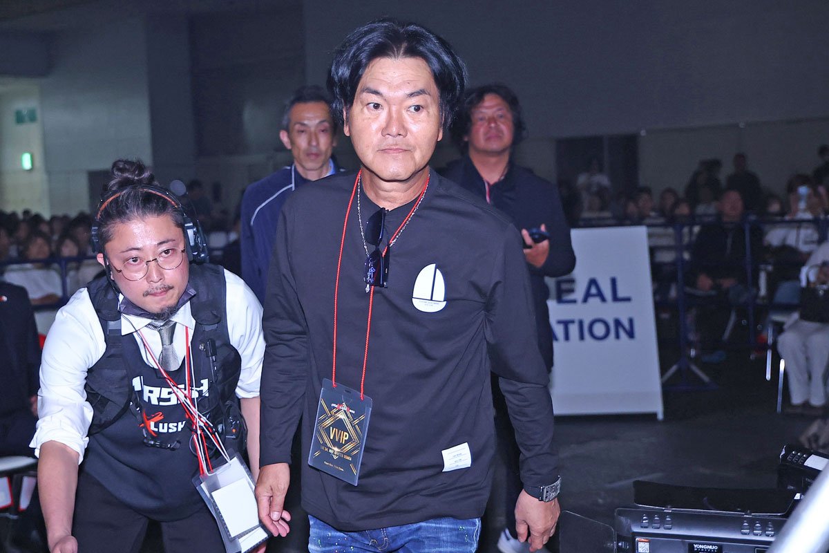 島田紳助氏がサプライズ登場で「もらい泣き」告白 亀田興毅氏興行で若