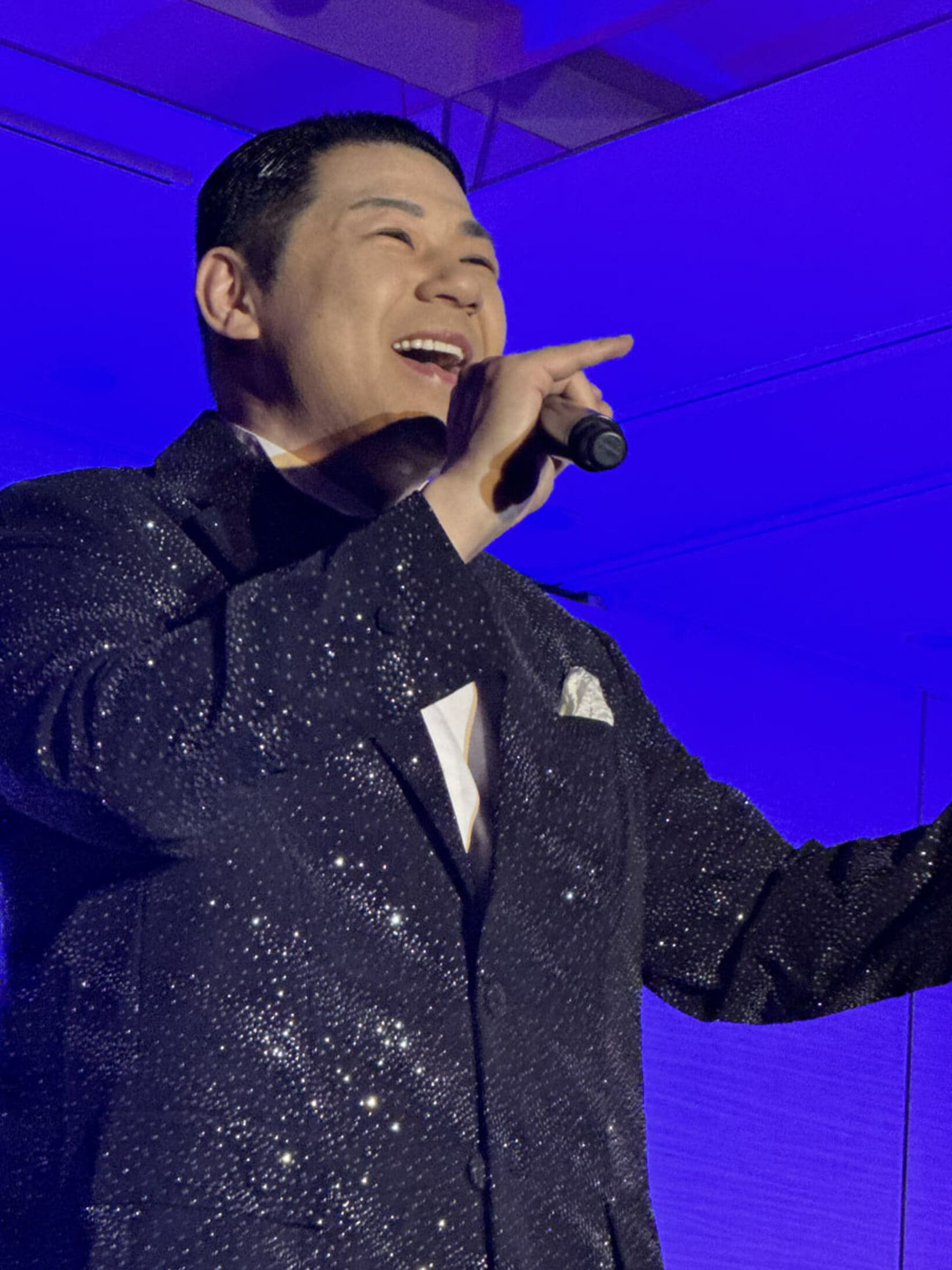 大阪・岸和田市の岸和田グランドホール・ダイヤモンドホールにてディナーショーを行った大江裕