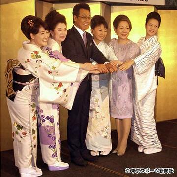 右から坂本、由紀、都、五木、大月、川中