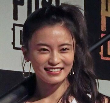 小島瑠璃子（東スポWeb）