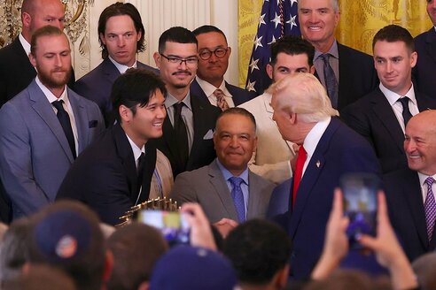 大谷翔平はVIP待遇 トランプ大統領とホワイトハウス執務室で2