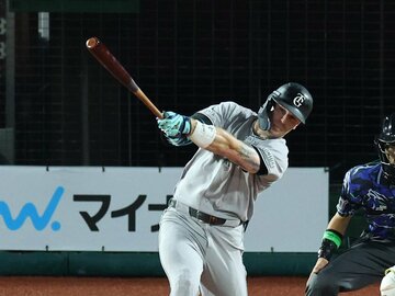 ４回、球宴初安打を放ったキャベッジ