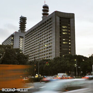 警視庁はＸとその背後関係をほぼ突き止めた