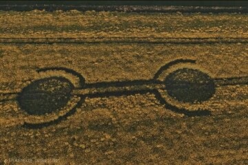 ２０２６年最初のミステリーサークル（「ストーンヘンジ・ドローンスケープス」より）