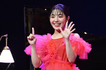 １５周年をアピールする城南海