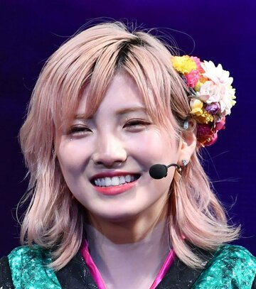  岡田奈々
