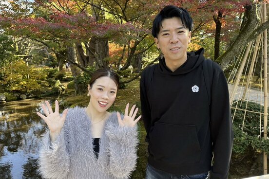 牧原真由(左)と渡辺裕介