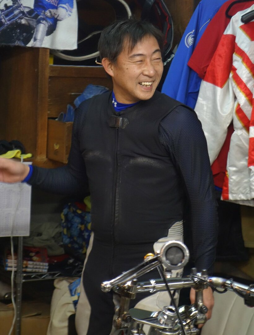  奮走光る地元の重鎮・浦田信輔(東スポWeb)