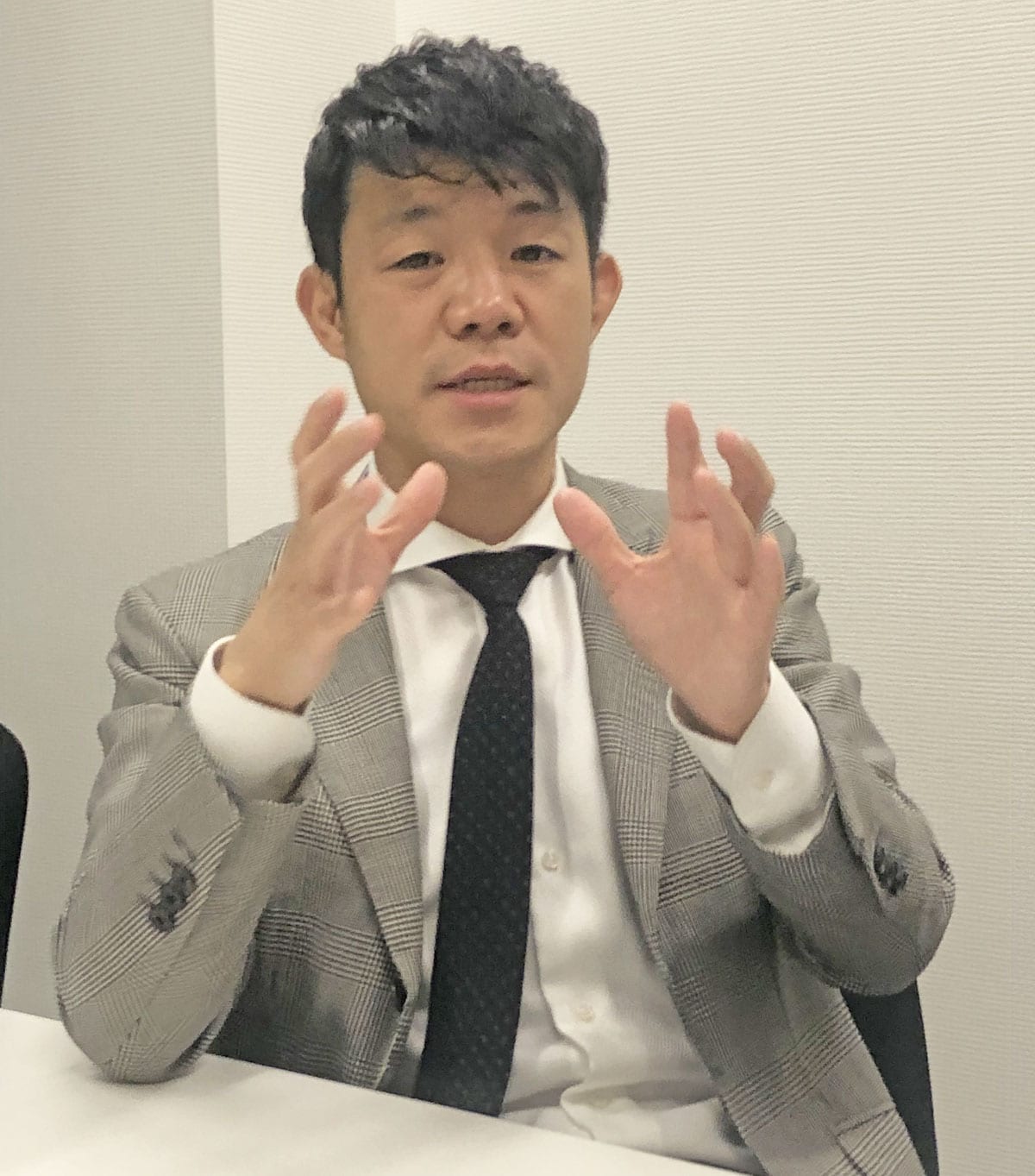 亀田興毅氏が語る葛藤と未来 弟・大毅の謝罪会見で思わず敬語「あれで