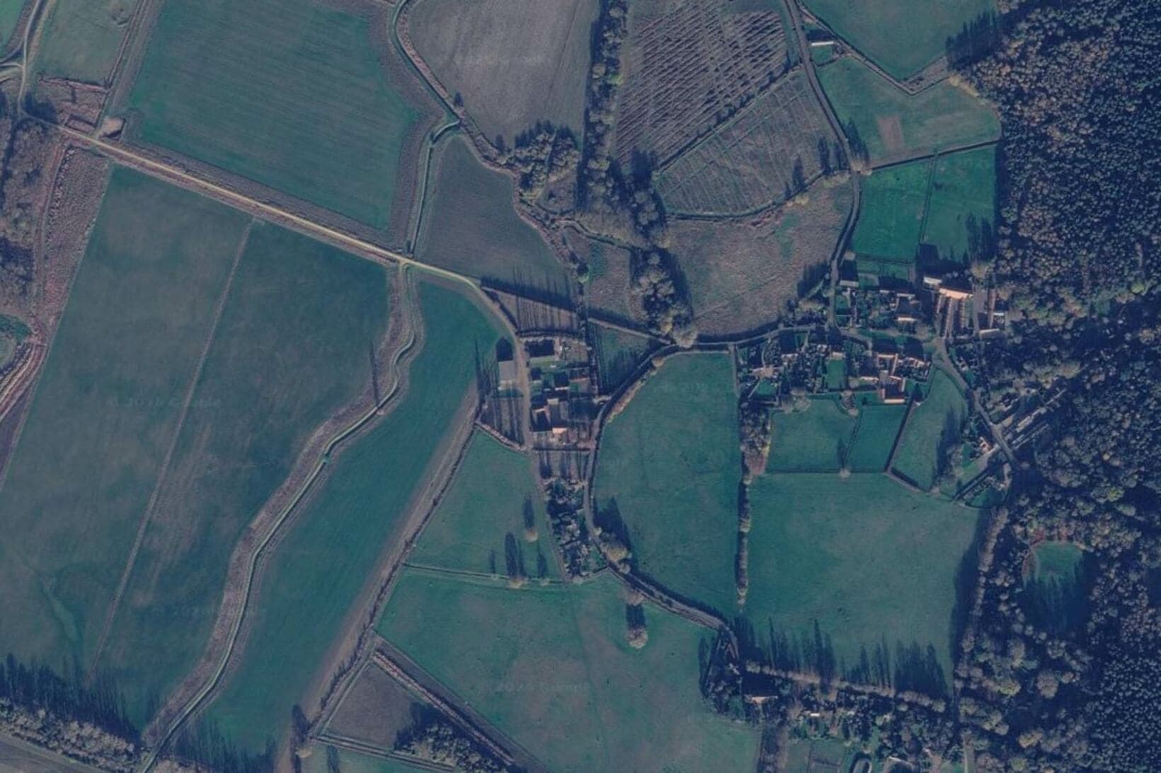 空から見たマーシュファーム（GoogleEarthから）
