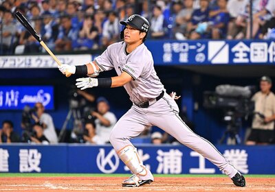 写真：【巨人】大城卓三が決勝犠飛 代打で結果残し笑顔「与えられた