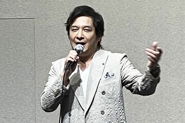 表彰式に登場した松原健之