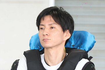 松尾充