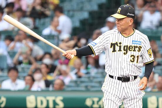 掛布氏が打席に立つだけで甲子園は大歓声