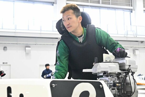 西山貴浩