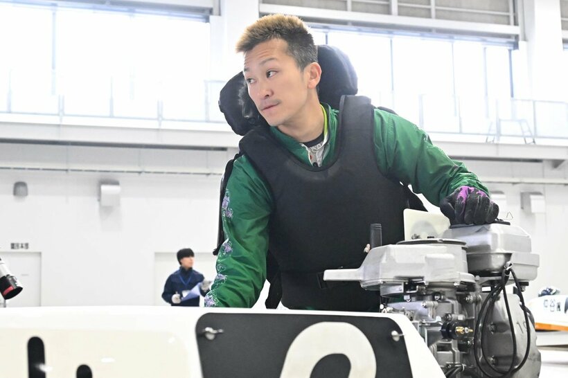 西山貴浩