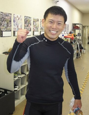  内容も伴っての快勝に笑顔を見せる横山尚則