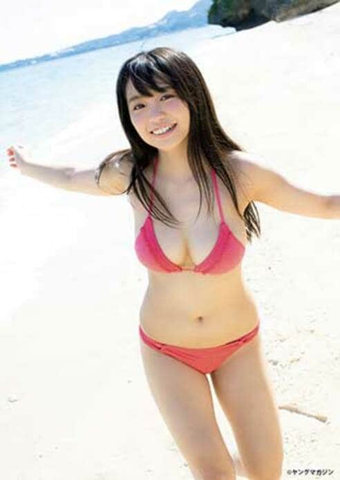 元「Dream5」大原優乃 カラフルビキニで“ドリームボディー”披露