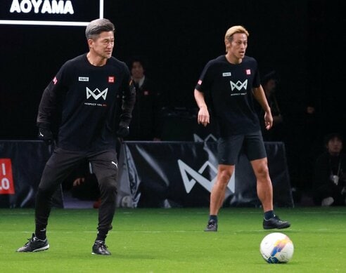三浦知良 4人制サッカーでゴールもカズダンスは〝不発〟…「本田さんに