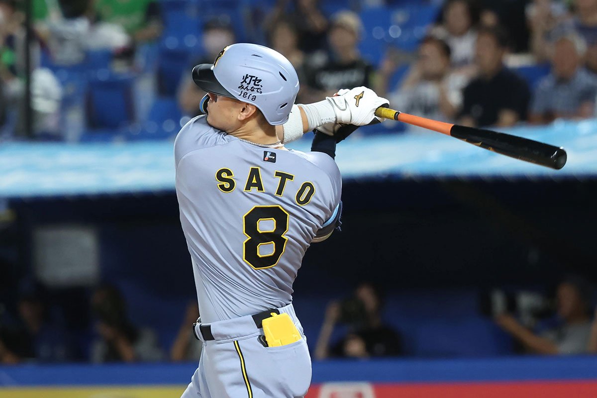 阪神】佐藤輝明が33号ソロ＆34号2ラン 4打数3安打4打点の大