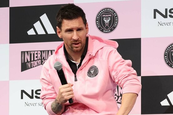 会見で「プレーできるかわからない」と話したメッシ