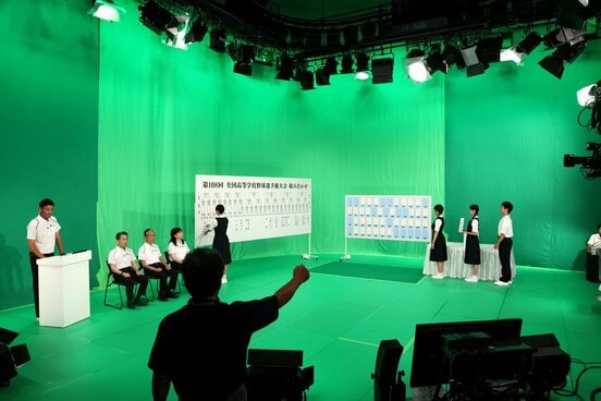 オンライン組み合わせ抽選会のスタジオの様子(代表撮影)