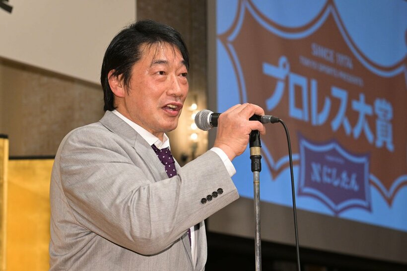 今年も鉄人・小橋建太が特別選考委員として、マット界を見定める