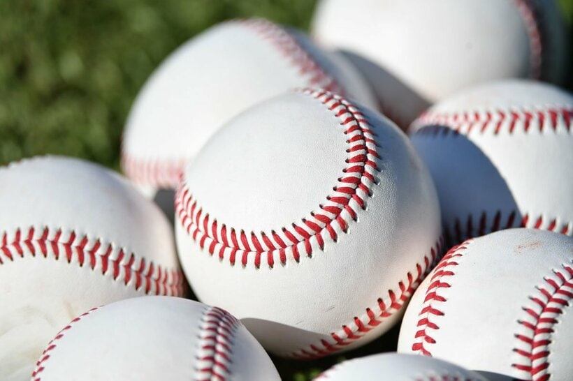米国の少年野球で相手ベンチに全力でボールが投げ込まれる事件が起きた