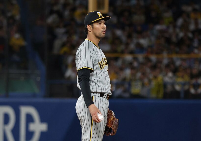 ８回、加治屋のボークで同点に追いつかれた