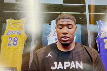 オンライン取材に応じた八村塁