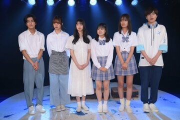 （左から）中村碧十、小谷皐月、田中音江、吉川真世、宮嶋璃乃、瀬谷直矢