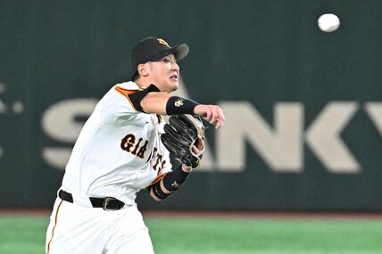 三塁守備で途中出場した巨人・吉川尚輝