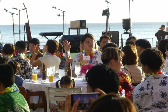 優勝祝賀パーティーに参加した村上らヤクルトナイン