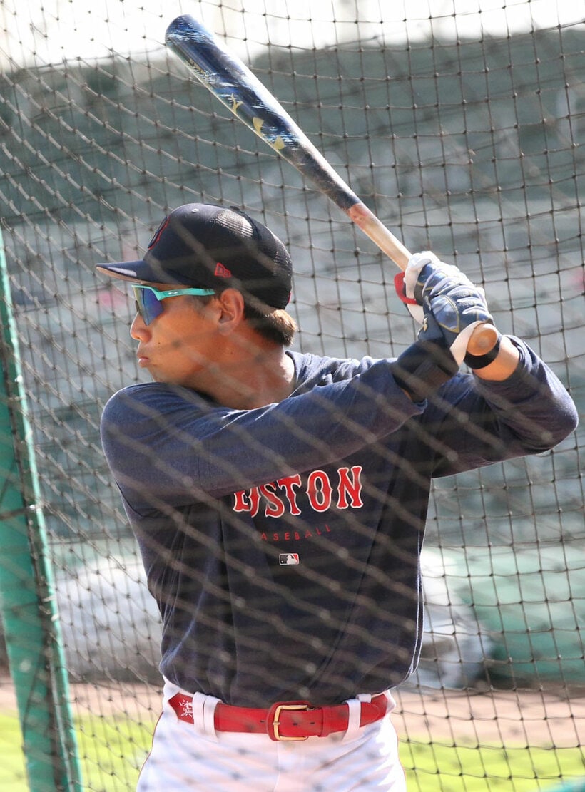 初の対外試合に出場した吉田正尚（カメラ・カルロス山崎）