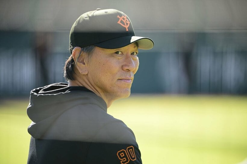Ｇナインの練習をじっくり見守った巨人・松井新監督