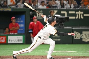 ８回、犠飛を放った巨人・坂本勇人